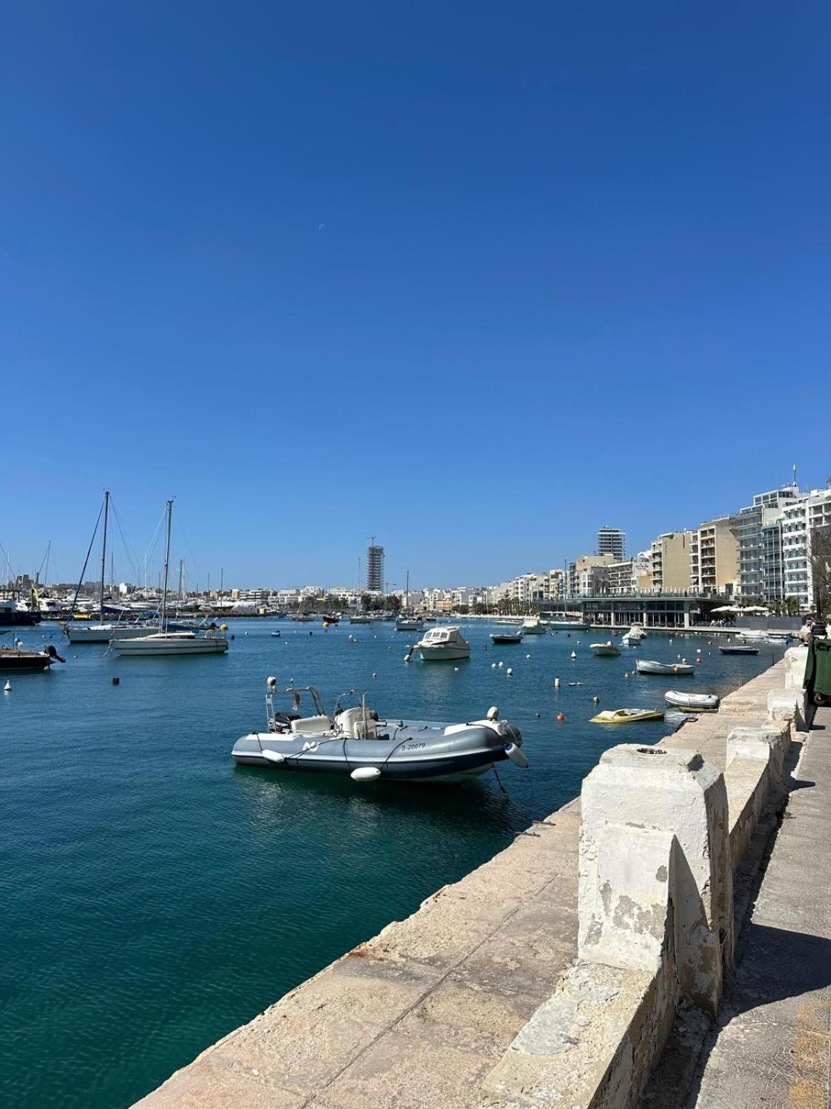Modern Sliema Apartment Near Sea Экстерьер фото